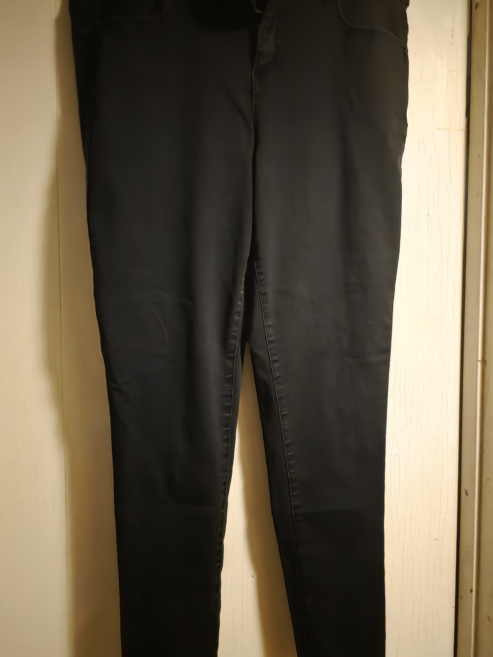 Democracy Black Skinny Jeans - Sleek Stretch Fit